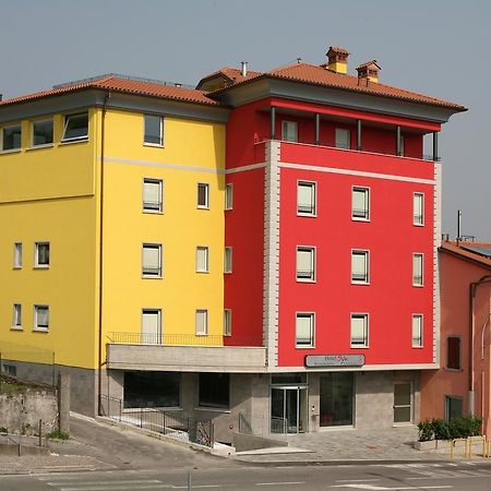 Hotel 5 Vie Almenno San Salvatore Екстер'єр фото