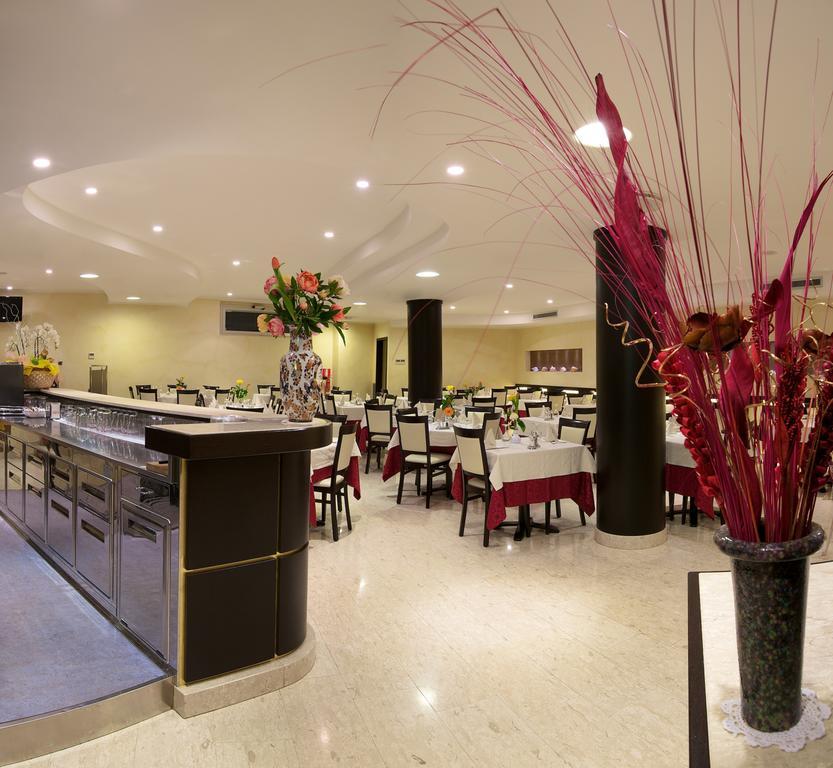 Hotel 5 Vie Almenno San Salvatore Екстер'єр фото