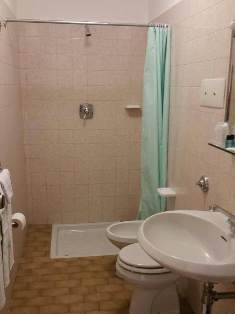 Hotel 5 Vie Almenno San Salvatore Екстер'єр фото